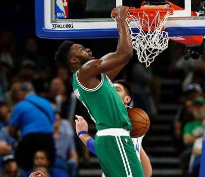 邮报：维拉、桑德兰等多队有意19岁苏格兰小将贝利-赖斯（邮报：维拉、桑德兰领衔多队竞逐19岁苏格兰新星贝利-赖斯）