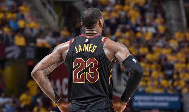 德转统计世界杯出场数前20：梅西第1，C罗第5，莫德里奇第15（德转公布世界杯出场榜前20：梅西领跑，C罗第5，莫德里奇位列第15）