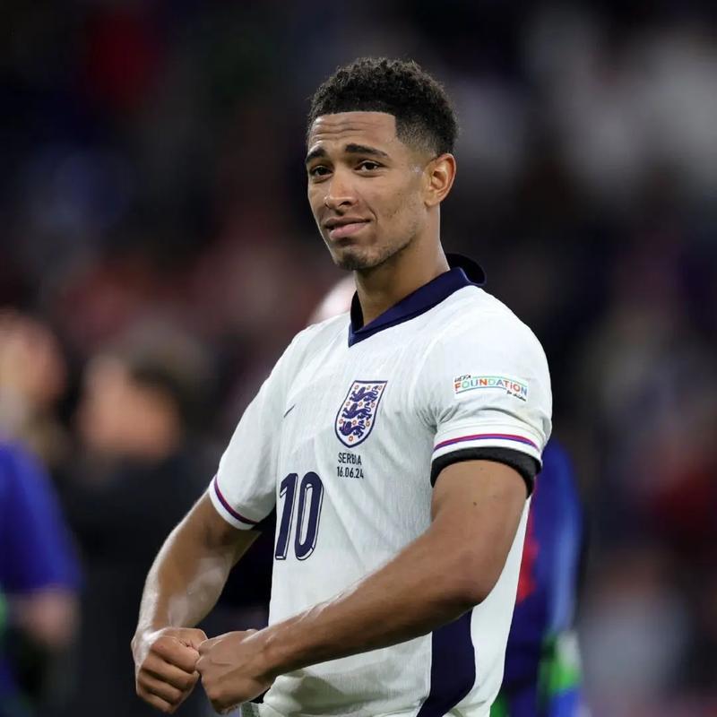 火箭哈登末节三分绝杀国王（哈登末节三分绝杀助火箭力克国王）