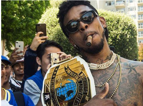 卡斯特罗普：踢拜仁染红是我铲球出现了失误；我最擅长8号位（卡斯特罗普：对阵拜仁被罚下因铲球失误；我最适合踢8号位）