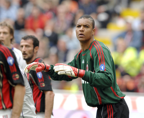 拜仁已连续19场联赛进球2+，有望追平自己保持的德甲纪录（拜仁联赛已连续19场至少进两球，剑指追平自己保持的德甲纪录）