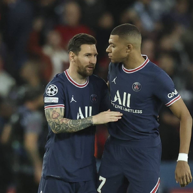 苏亚雷斯：感谢俱乐部的支持和帮助，希望亚泰能尽快回到中超（苏亚雷斯：感激俱乐部全力相助，盼亚泰早日重返中超）