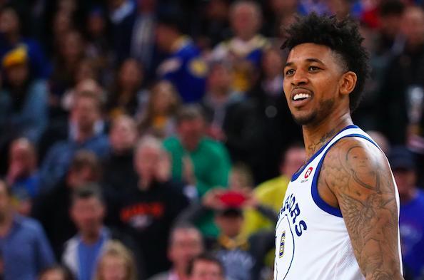 利兹联VS切尔西，悬念拉满！利兹联能否掀翻切尔西？（利兹联对阵切尔西：悬念十足，能否上演黑马逆袭？）