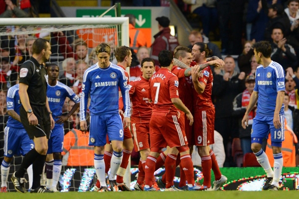 为了让阿隆索来皇马废了自己两年，去年给安切洛蒂5000万买人也不至于这样（为等阿隆索接班皇马两年空转，去年给安切洛蒂5000万引援也不该成这局面）