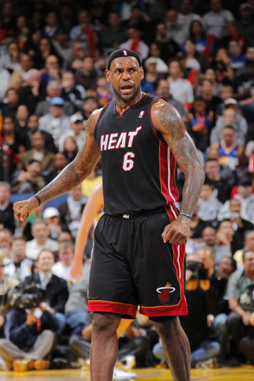 米体：弗拉霍维奇将在伦敦接受手术，目标是明年三月复出（米体：弗拉霍维奇赴伦敦接受手术，预计明年三月回归）