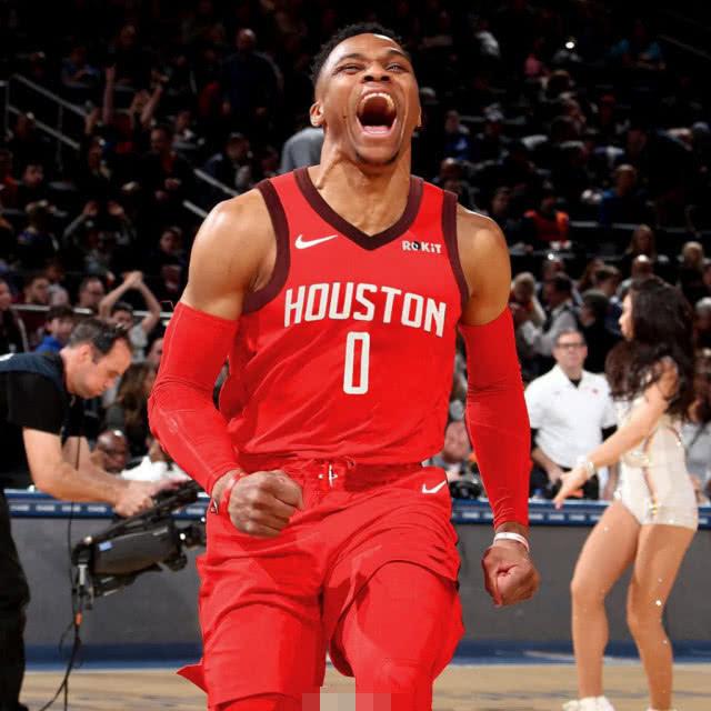 武汉三镇刚官宣邓涵文离队，就引发哄抢，三大热门下家各有胜算！（武汉三镇官宣邓涵文离队引爆争抢，三大热门下家各显胜算）