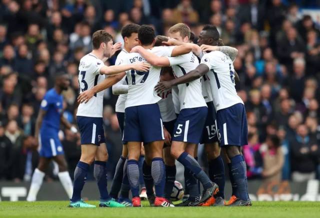 柔佛新山疑似对海港派出违规球员，该球员本应累积三黄停赛（柔佛新山疑在对海港时违规派上本应三黄停赛的球员）